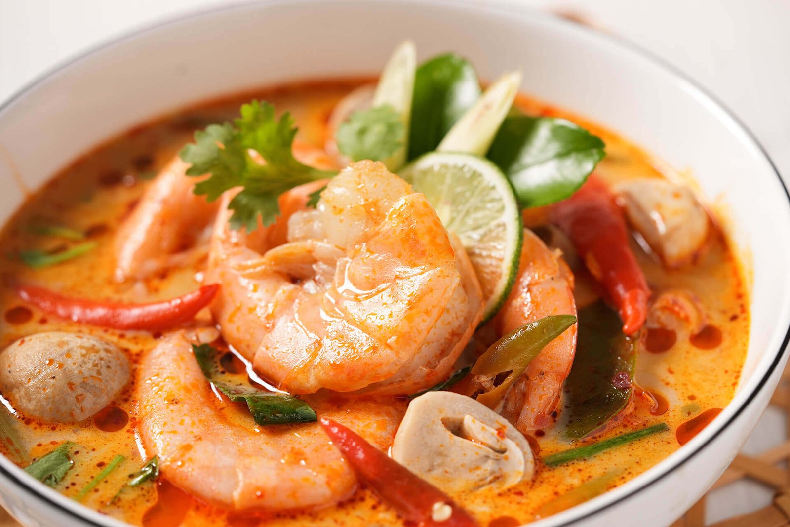 L-14 ຕົ້ມຍຳທະເລ Seafood Soup 똠양타레